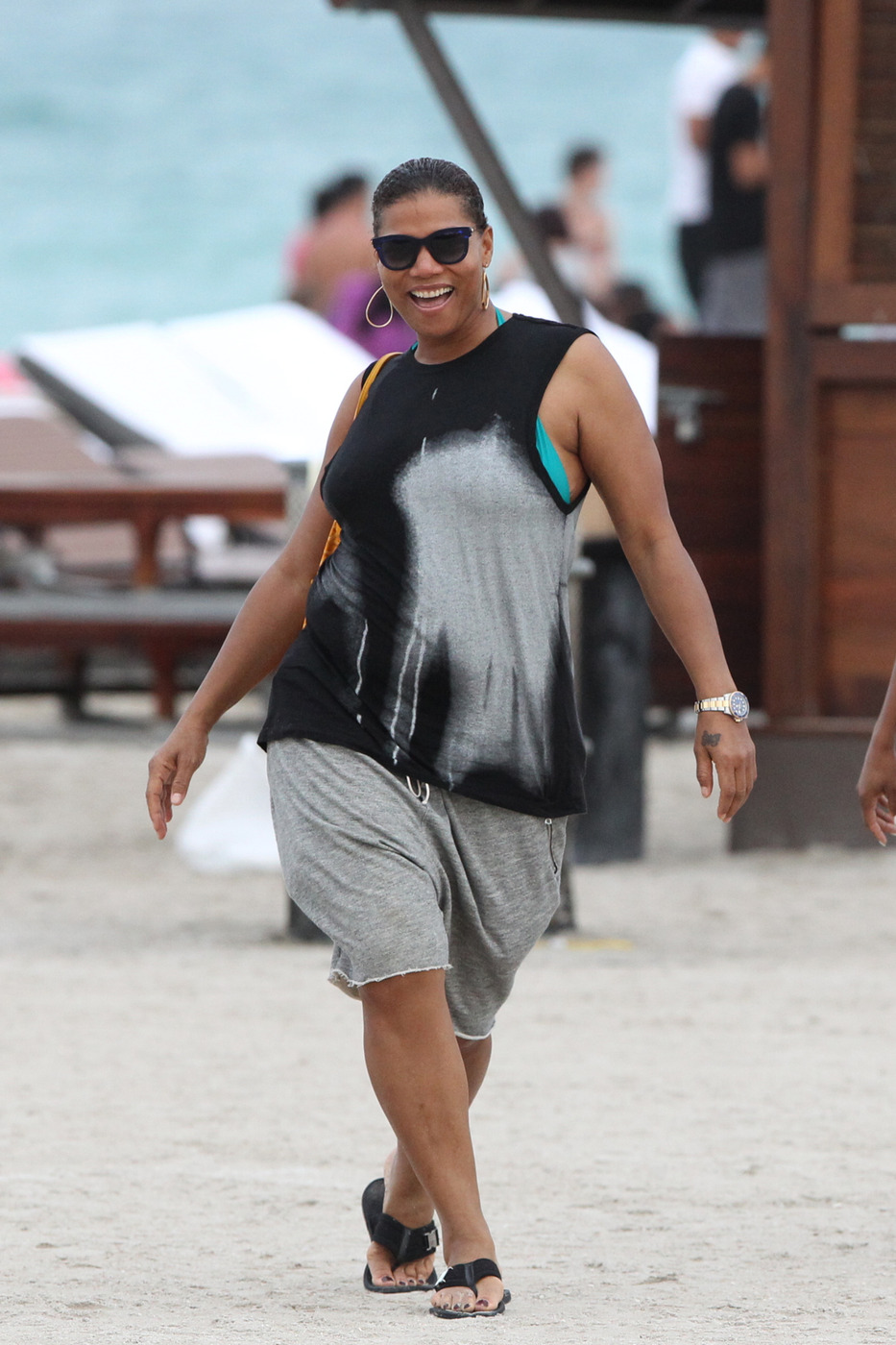 Queen Latifah enjoys a day at the beach with her friends in Miami