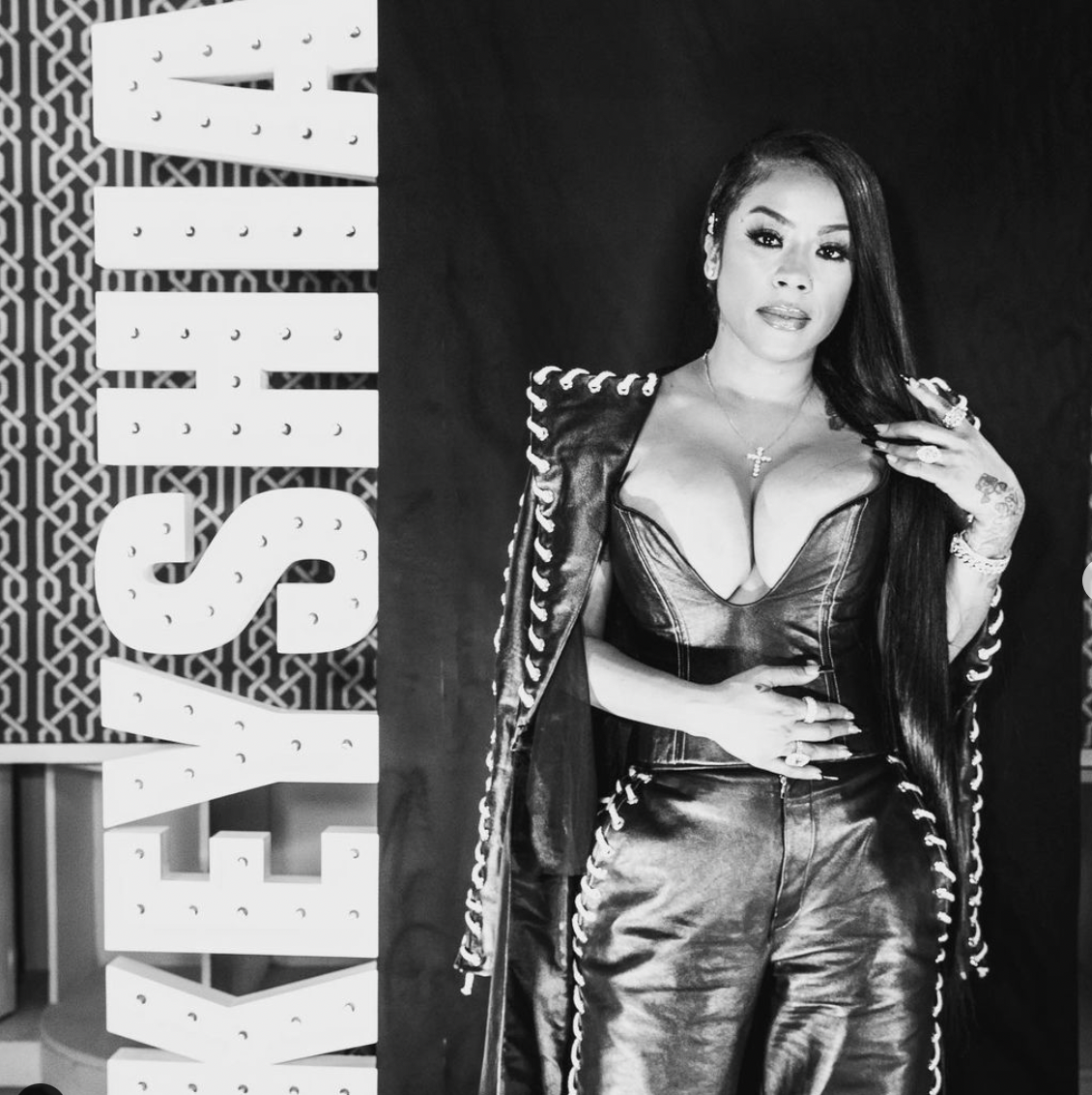 Keyshia Cole is coming clean about why she was over an hour late to her Ver...