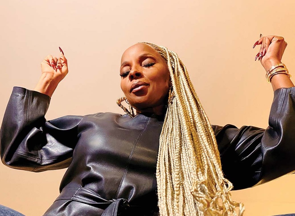 Mary_J_Blige_Just_listened_To_her_Old_Albums